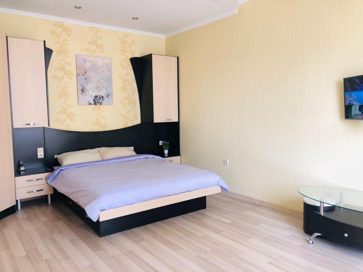 Apartment In The Center Čerkasy Esterno foto